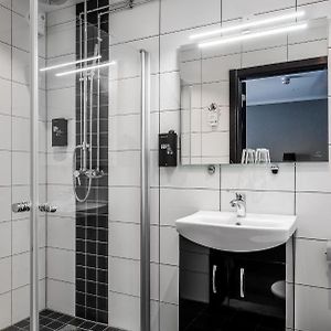 Zimmer mit zwei Einzelbetten